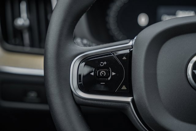 New 2026 Volvo XC60 B5 Ultra w/ Protection Package Premier image 27