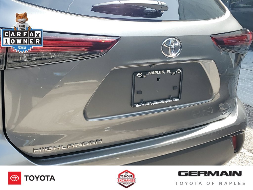 Used 2025 Toyota Highlander XLE FWD image 17