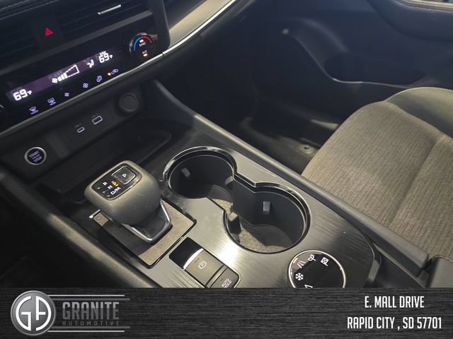 Used 2023 Nissan Rogue SV AWD/4WD image 23