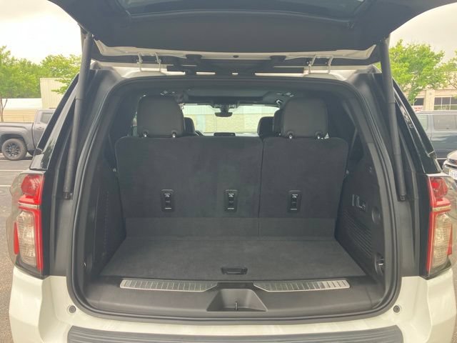 Used 2021 Chevrolet Tahoe High Country AWD/4WD image 23