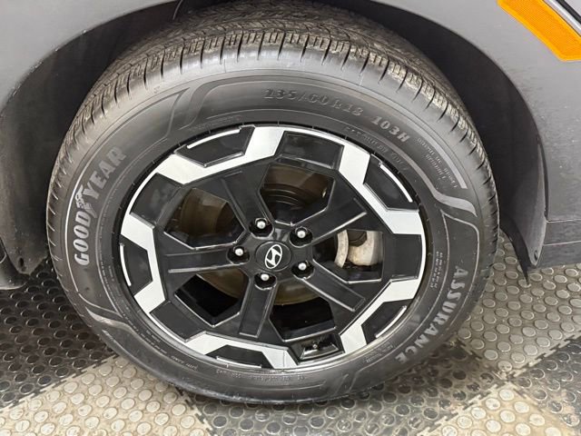 Used 2024 Hyundai Santa Fe SE image 16