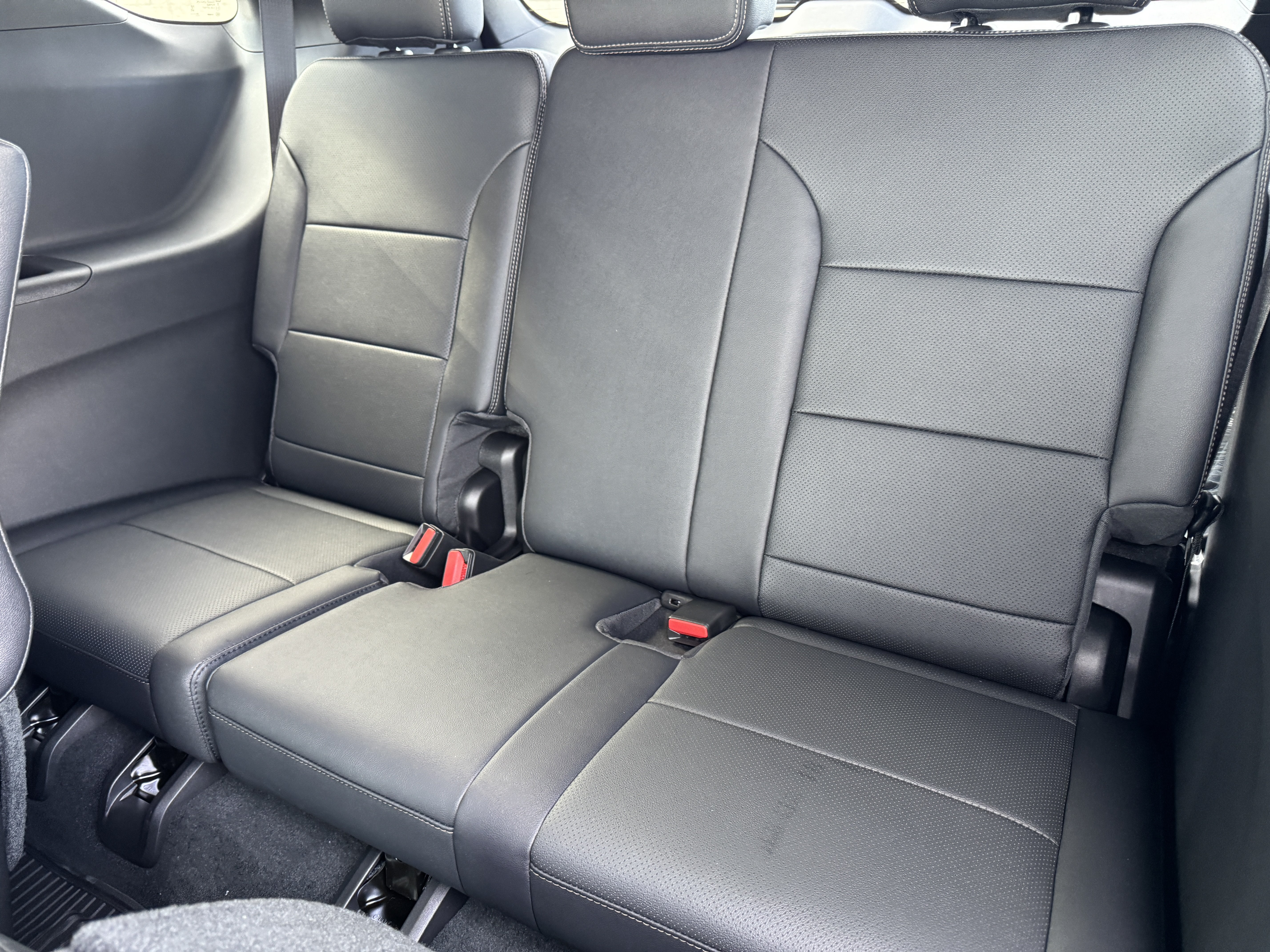 New 2026 Chevrolet Traverse High Country w/ LPO, Floor Liner Package AWD/4WD image 20