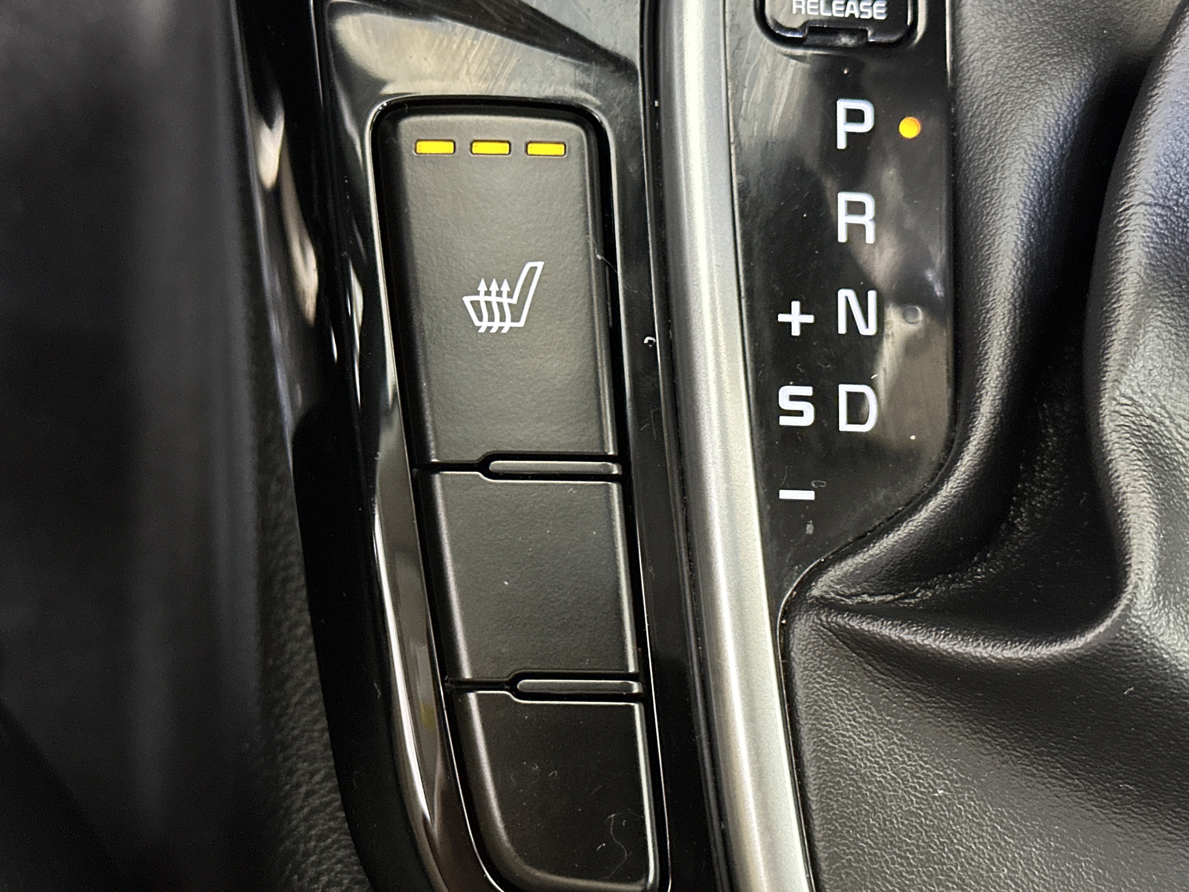 Certified 2021 Kia Seltos EX image 25