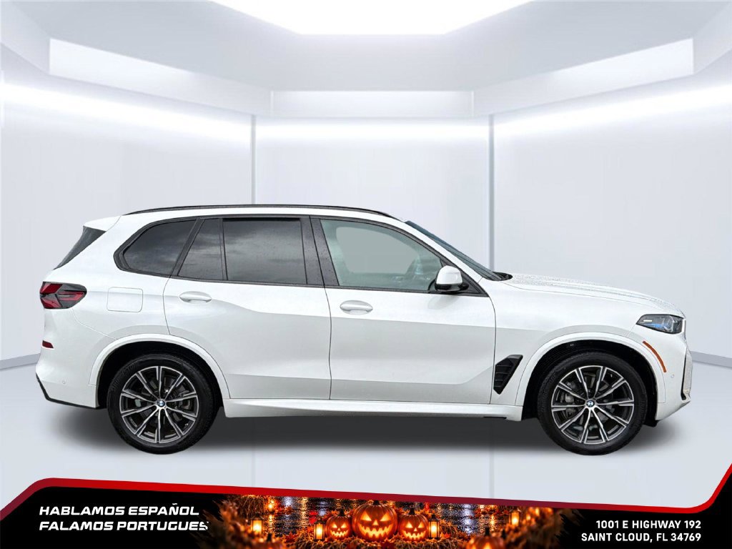 Used 2024 BMW X5 xDrive40i w/ M Sport Package AWD/4WD image 7