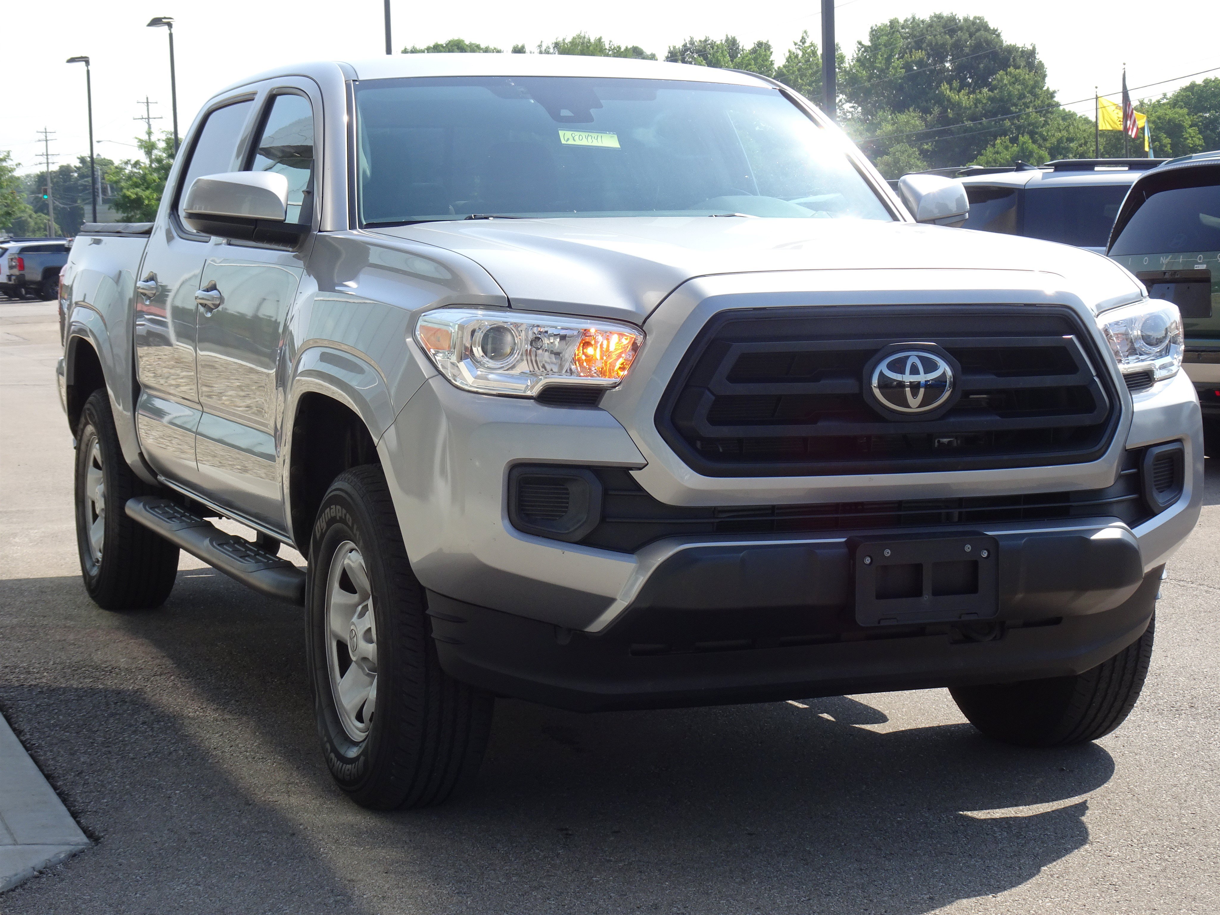 Used 2020 Toyota Tacoma SR AWD/4WD image 6