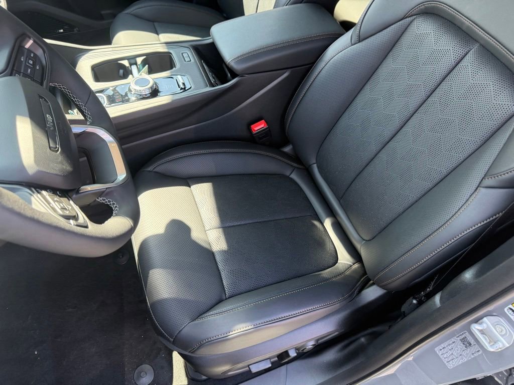 New 2026 Jeep Cherokee Overland w/ Advanced Pro Tech Group AWD/4WD image 13