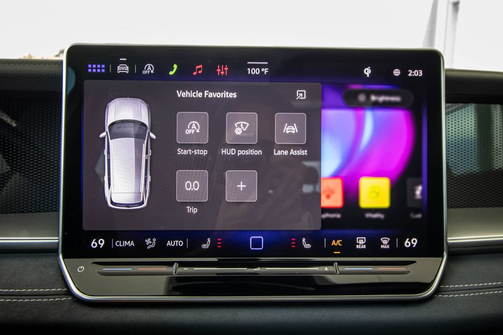 Certified 2026 Volkswagen Tiguan SE R-Line FWD image 42