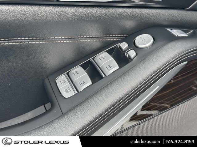 Used 2019 BMW X7 xDrive50i w/ Premium Package image 16