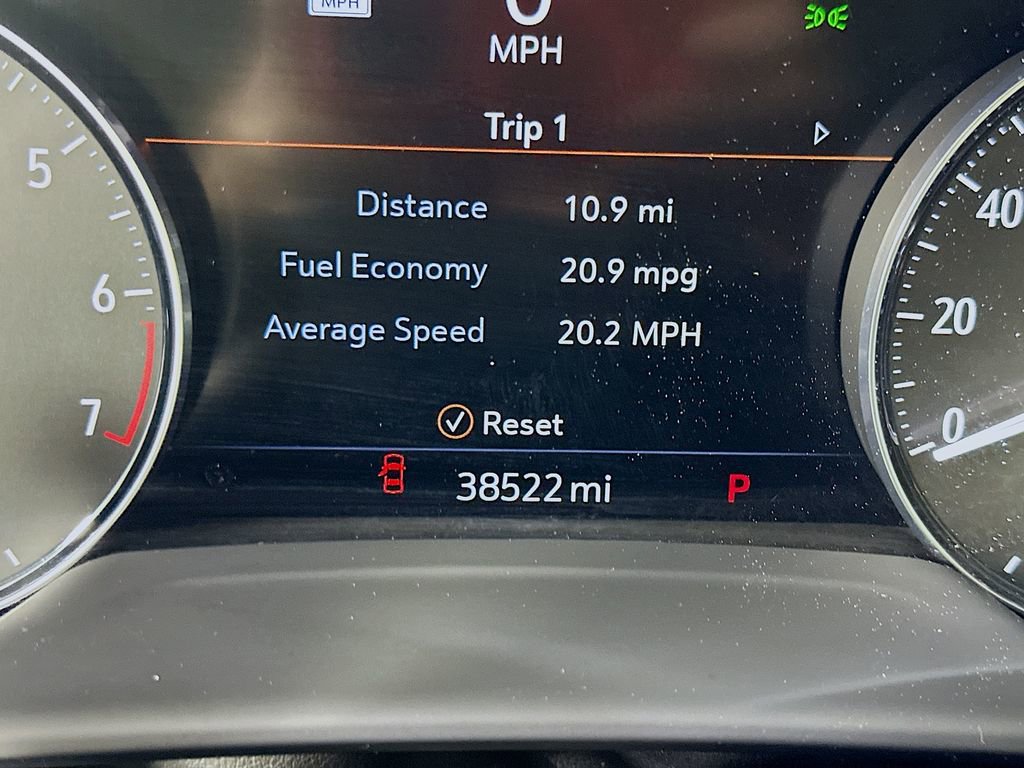 Used 2023 Buick Envision Avenir image 33