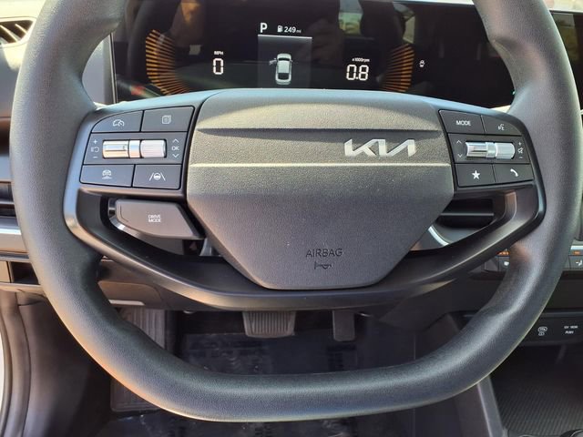 Used 2025 Kia K4 LXS FWD image 16