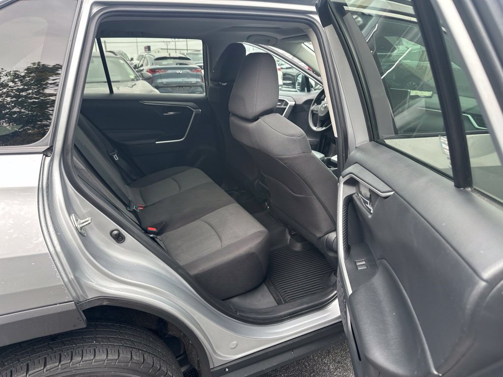 Used 2019 Toyota RAV4 XLE w/ Convenience Package AWD/4WD image 29
