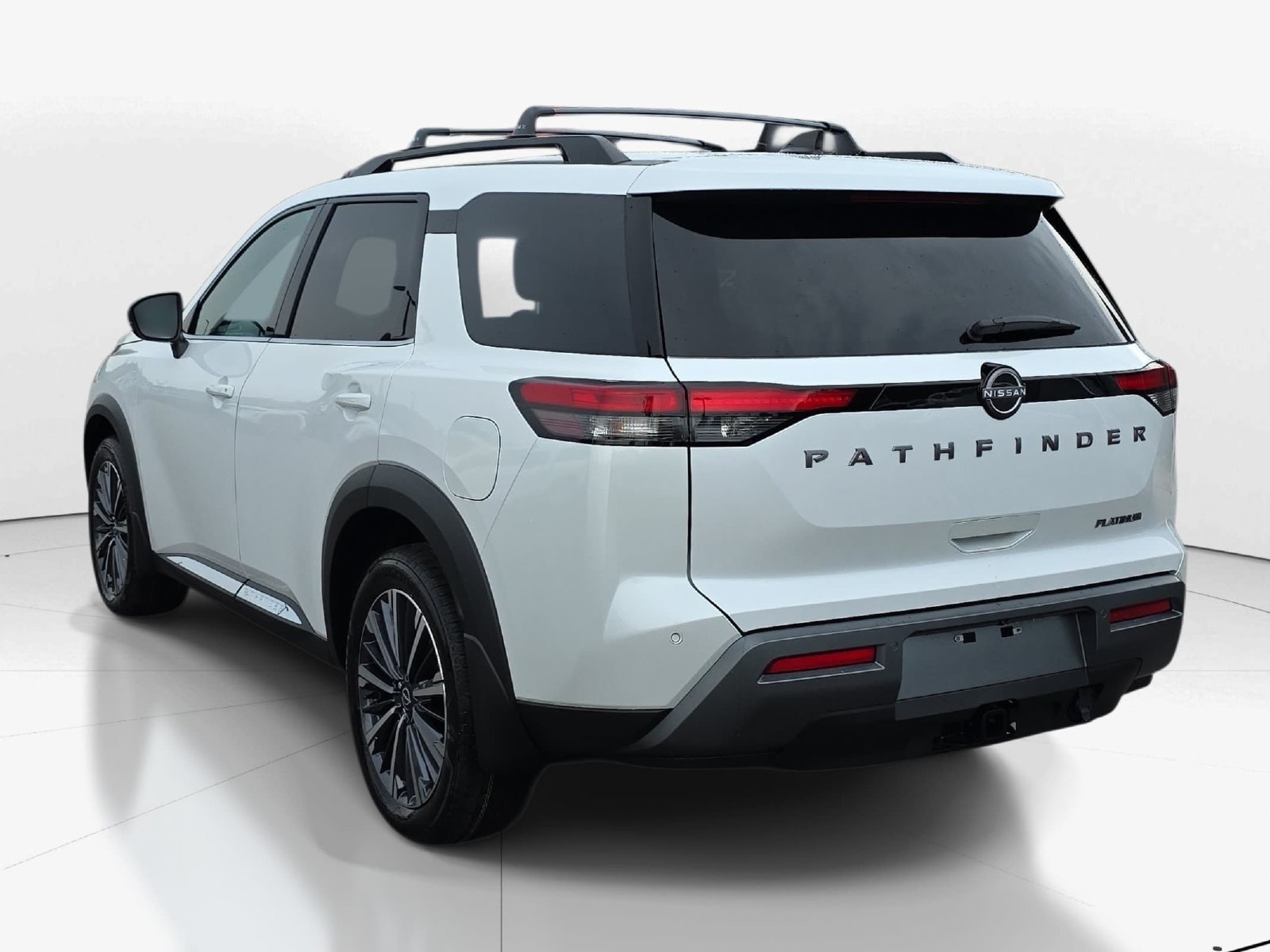 New 2026 Nissan Pathfinder Platinum w/ Accent Package FWD image 8