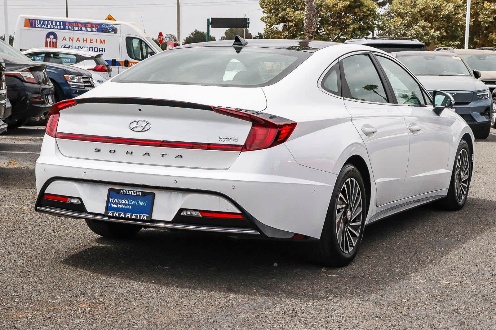 Used 2022 Hyundai Sonata Limited w/ Cargo Package FWD image 7