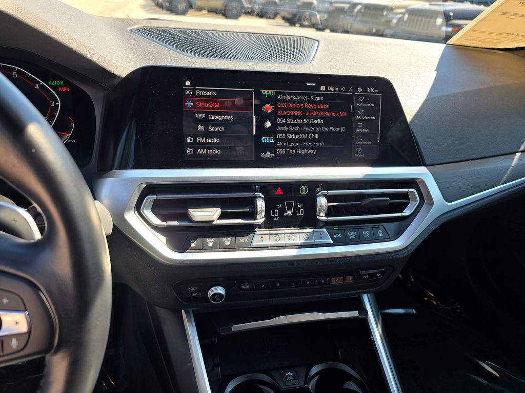 Used 2023 BMW 430i Convertible w/ Premium Package image 26