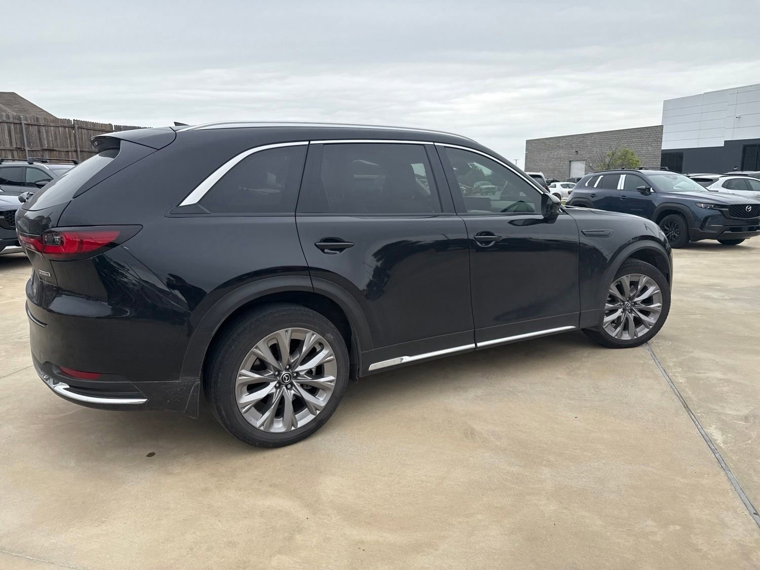 Used 2024 MAZDA CX-90 3.3 Turbo w/ Premium Plus Pkg AWD/4WD image 10