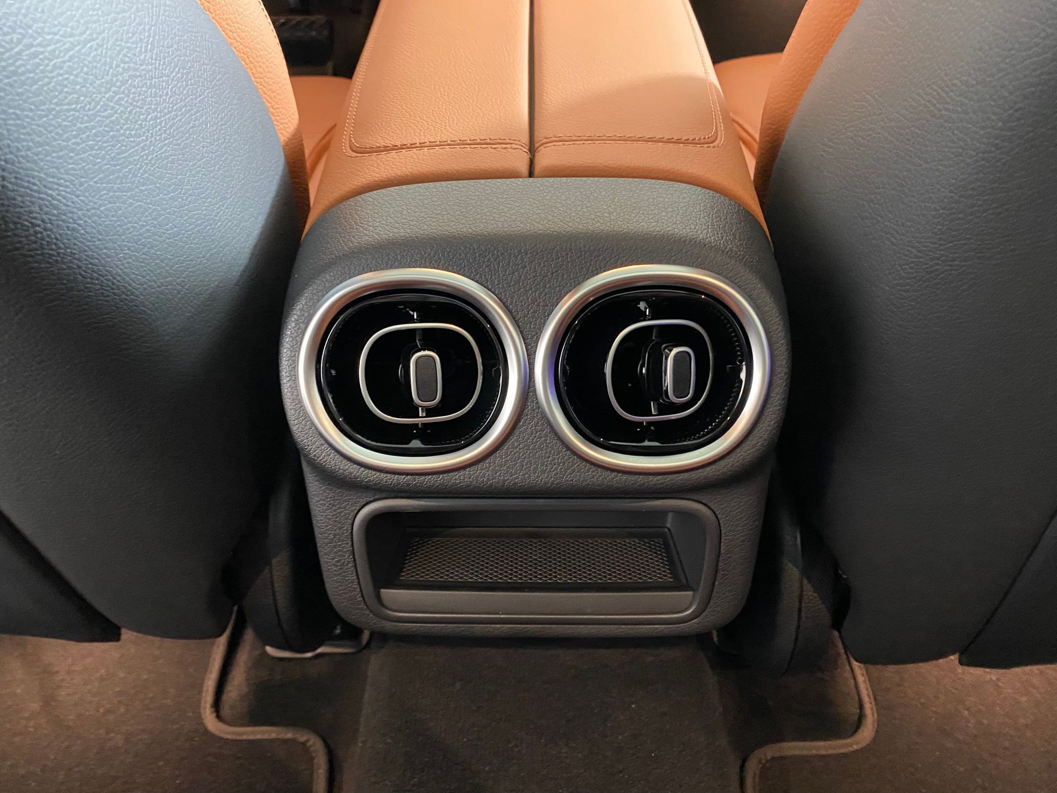 Used 2026 Mercedes-Benz GLC 300 4MATIC image 28