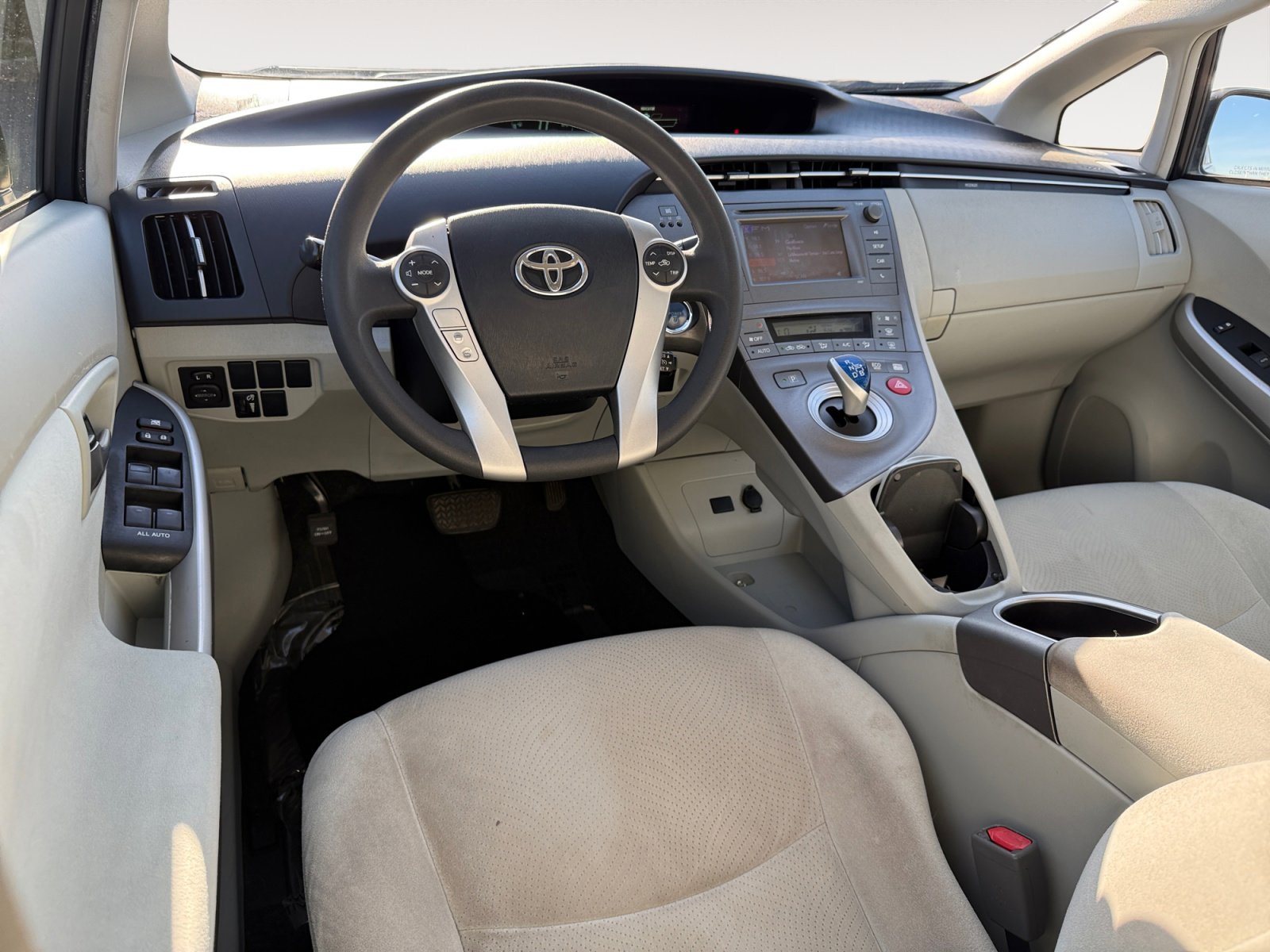 Used 2014 Toyota Prius Four image 15