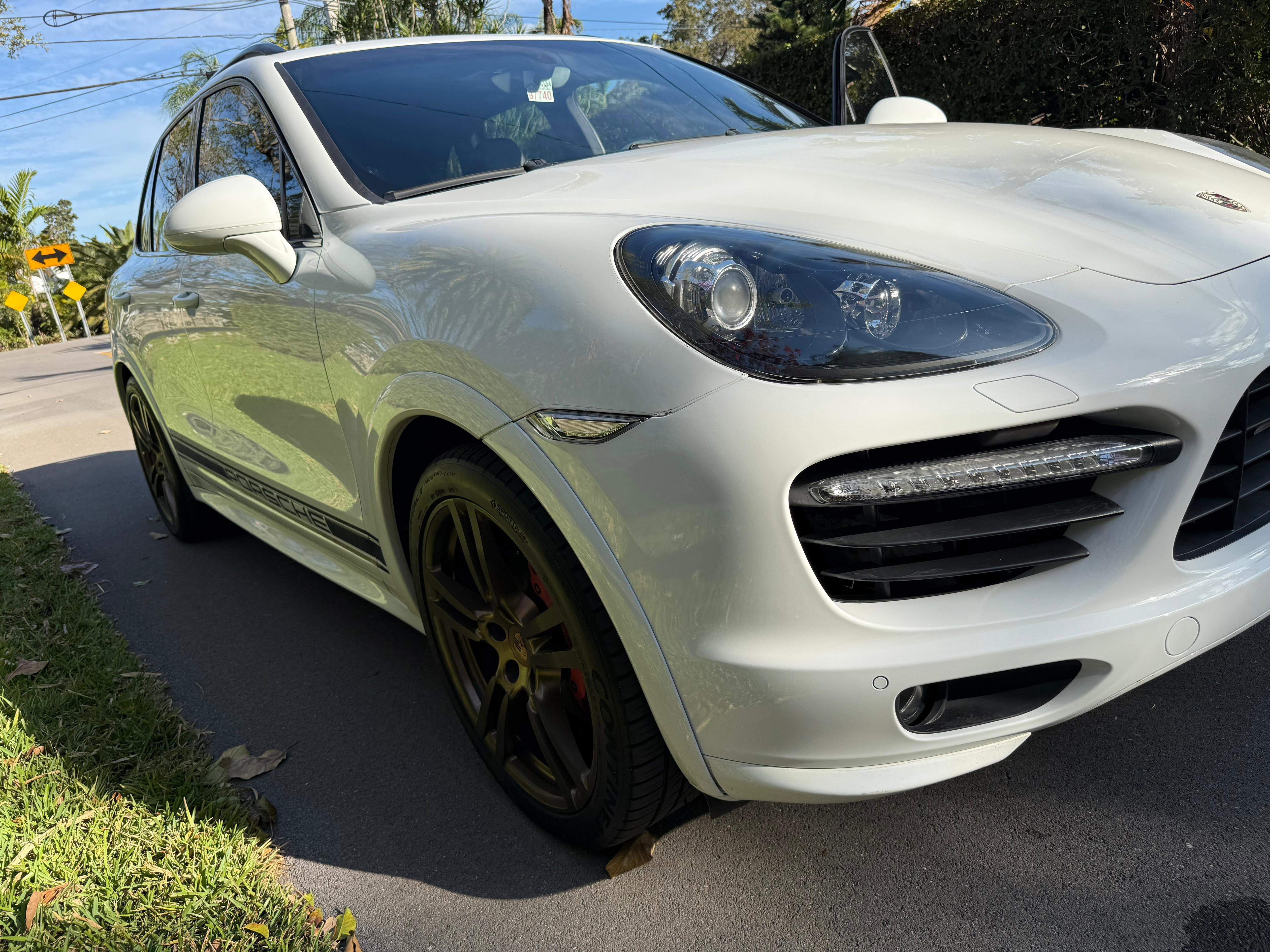 Used 2014 Porsche Cayenne GTS image 20
