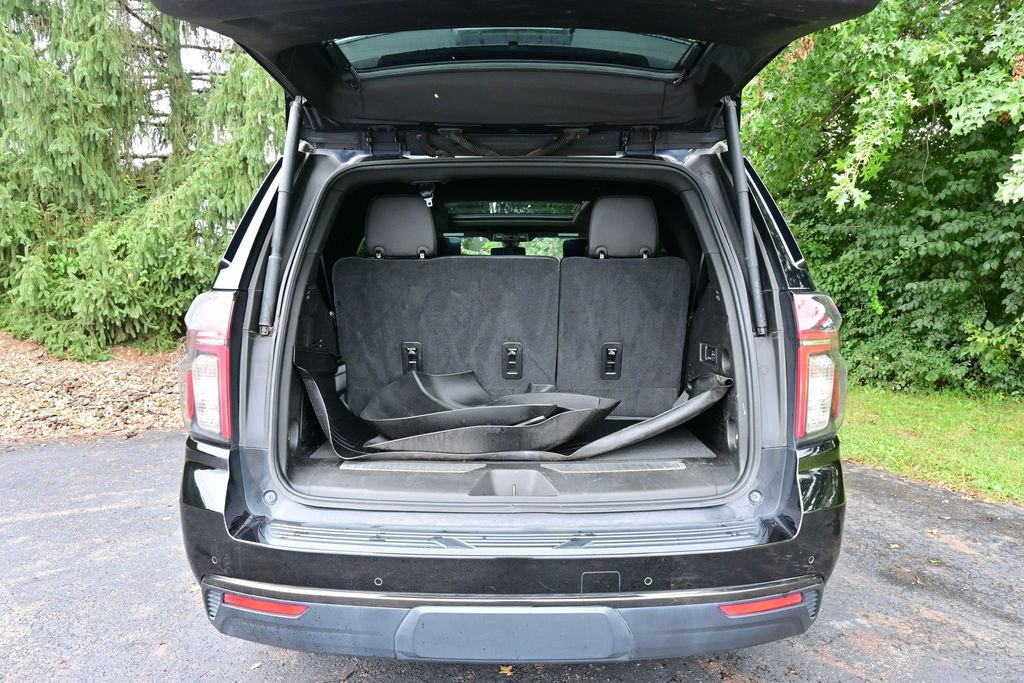 Used 2021 Chevrolet Tahoe Z71 w/ Z71 Off-Road Package AWD/4WD image 19
