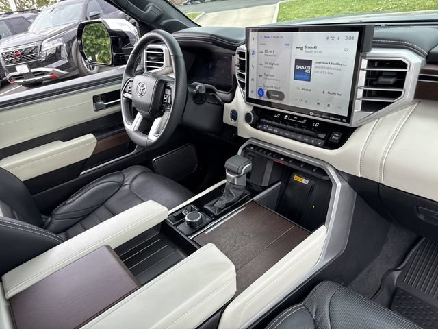 Used 2024 Toyota Sequoia Capstone AWD/4WD image 31
