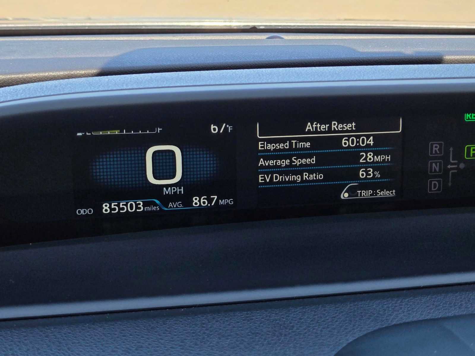 Used 2022 Toyota Prius Prime XLE FWD image 18