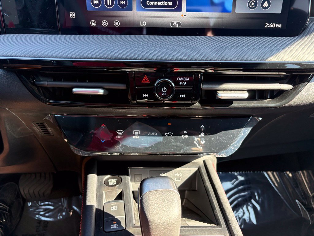 New 2027 Nissan Kicks SR FWD image 33