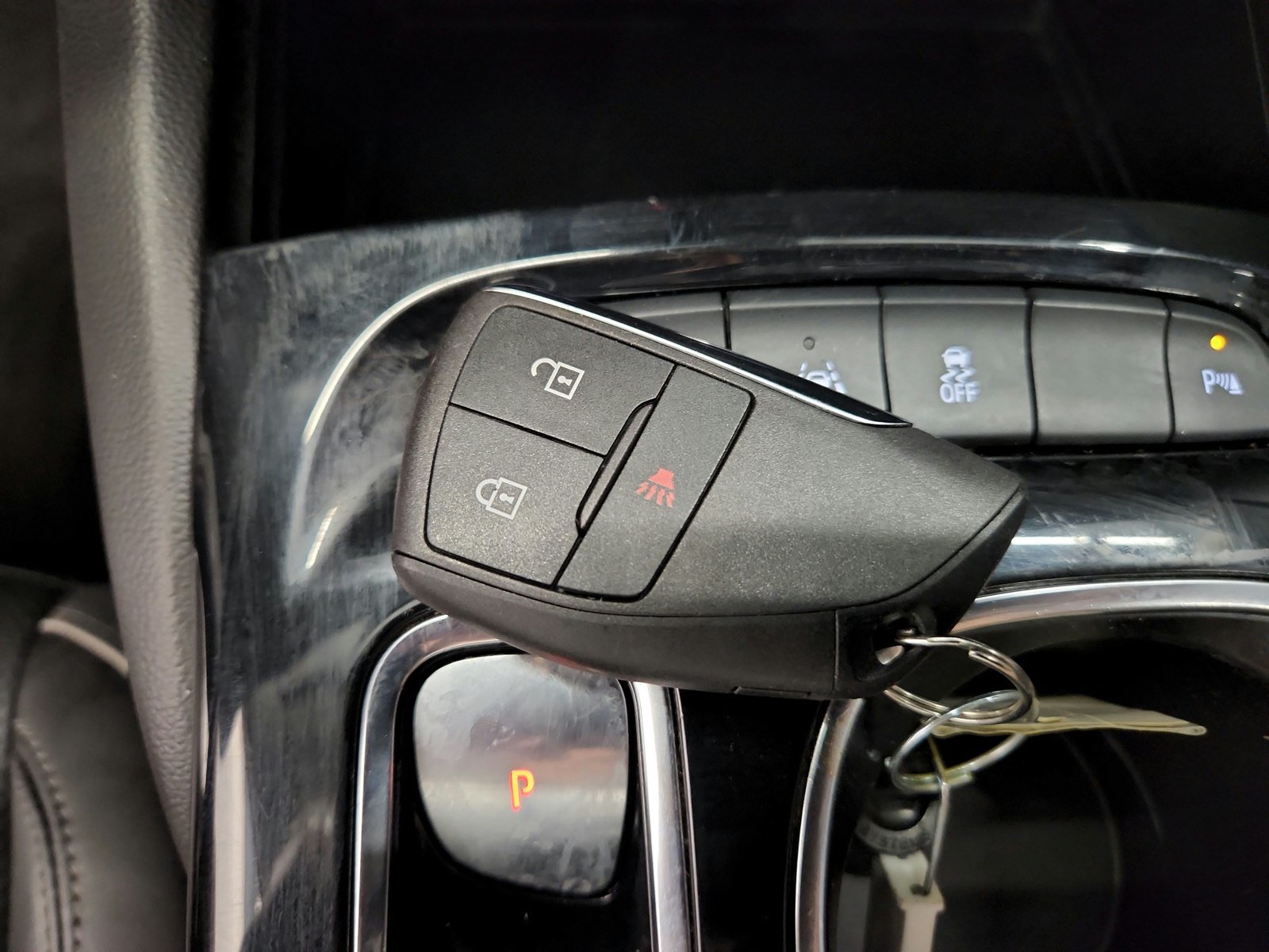 Used 2023 Buick Envision Essence FWD image 40