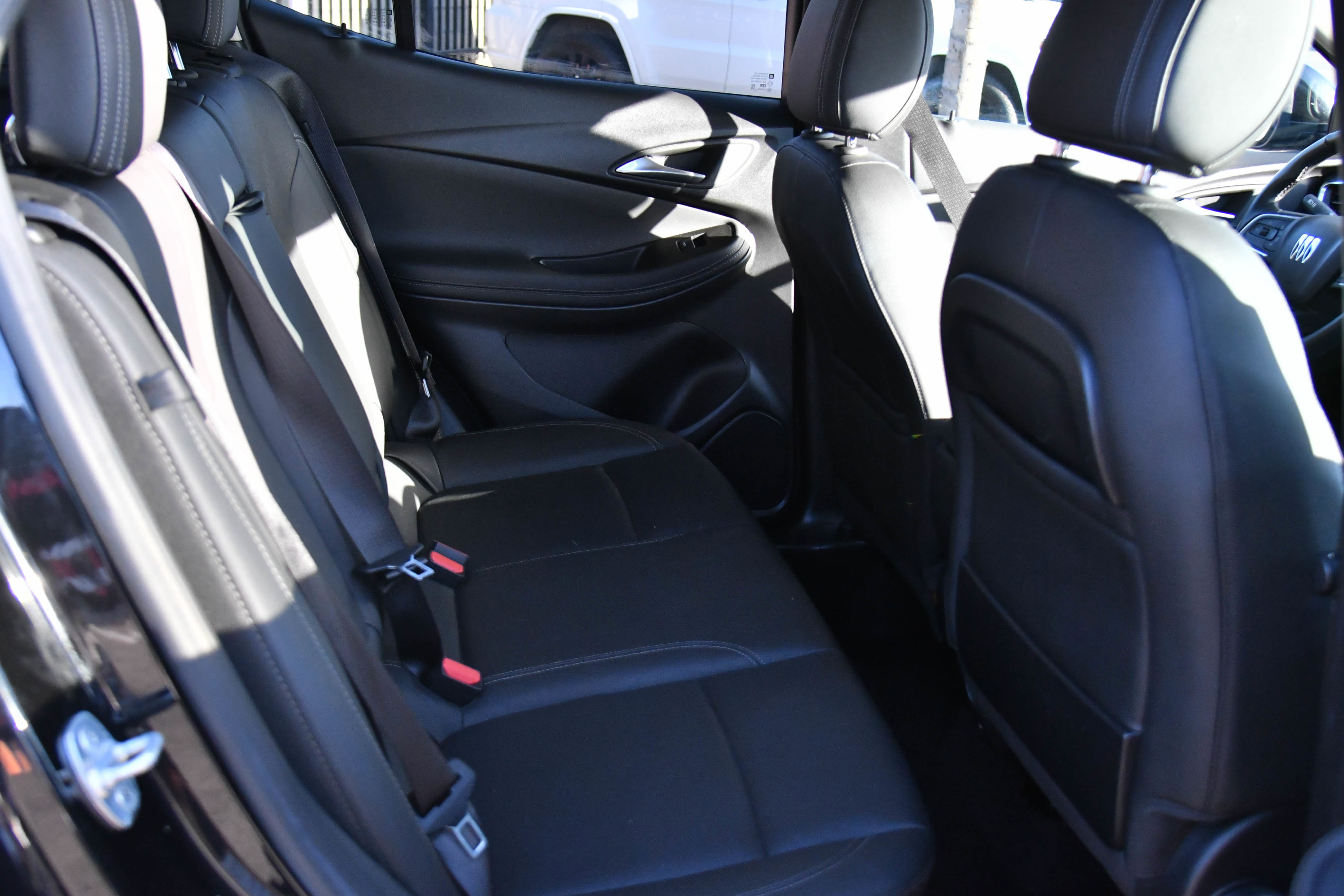 Used 2024 Buick Encore GX Sport Touring w/ Comfort Package image 40