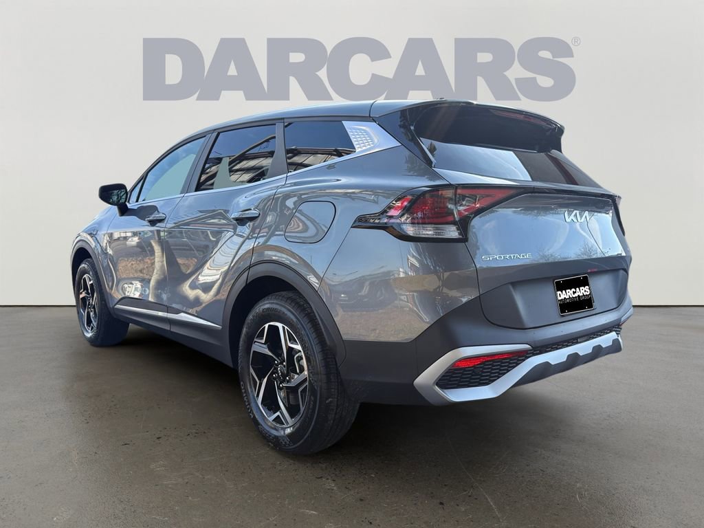 Used 2025 Kia Sportage LX image 5