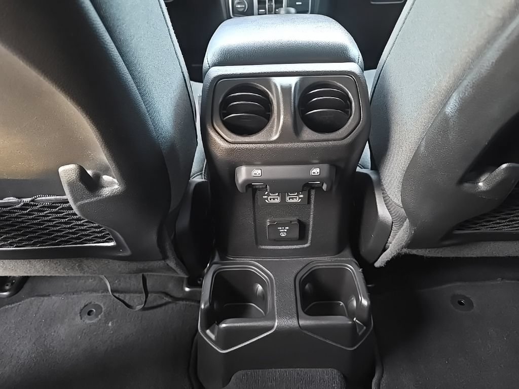 Used 2024 Jeep Wrangler Unlimited Rubicon AWD/4WD image 24