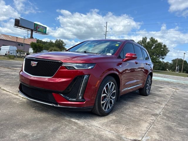 Used 2023 Cadillac XT6 Sport w/ Technology Package AWD/4WD image 7