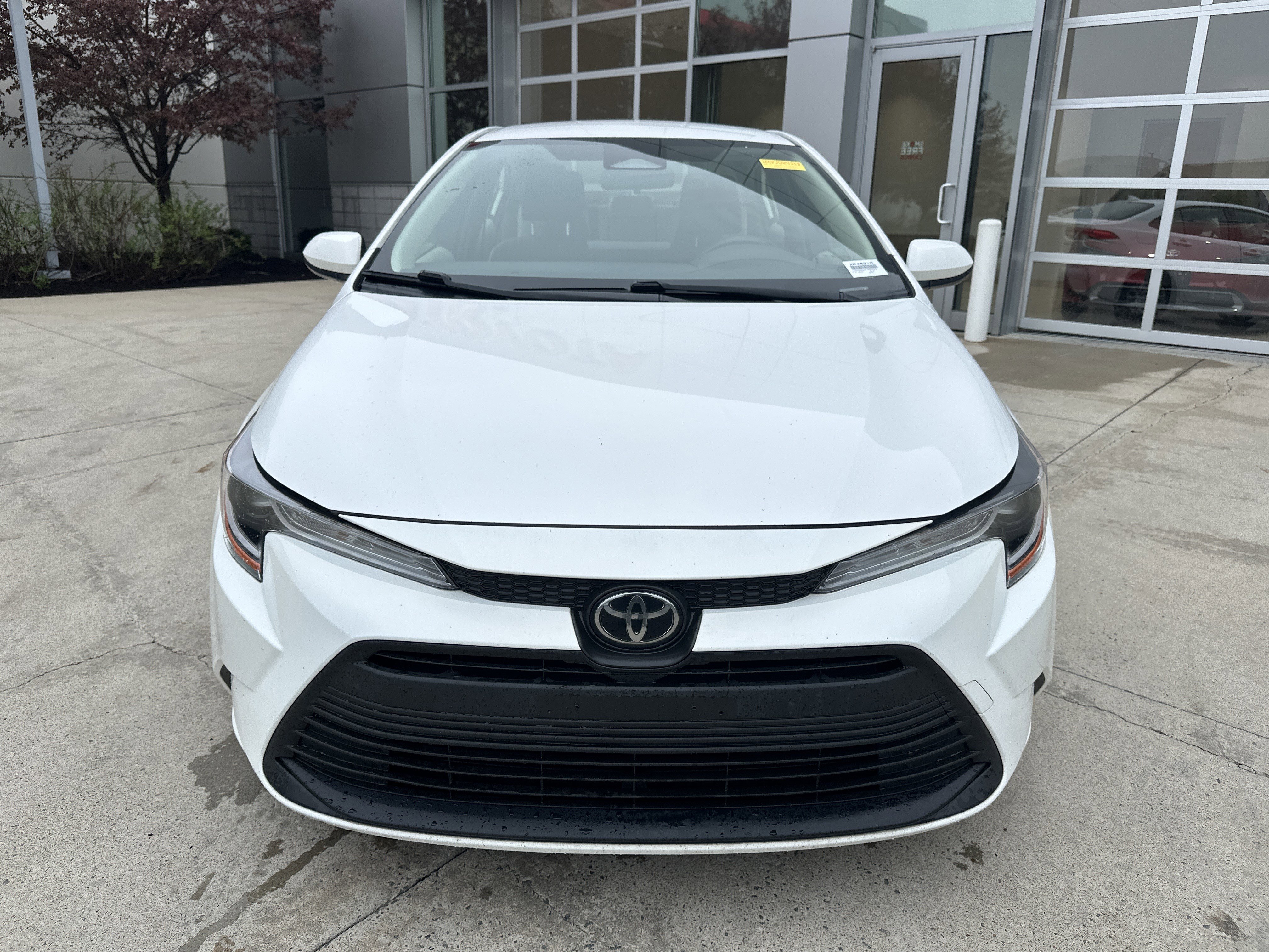 Used 2023 Toyota Corolla LE FWD image 5