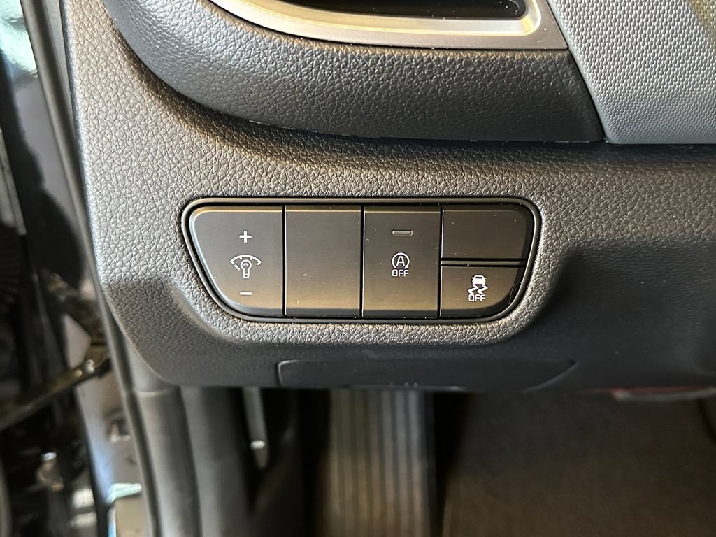 Used 2026 Kia Seltos LX FWD image 18