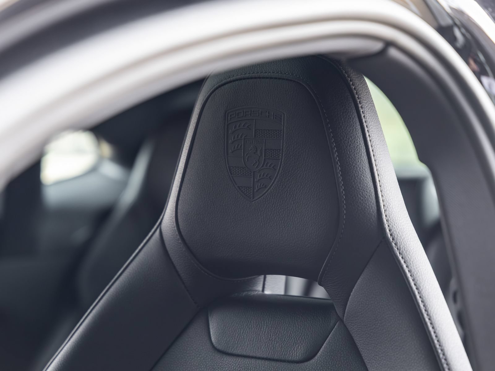 Certified 2025 Porsche Panamera image 25