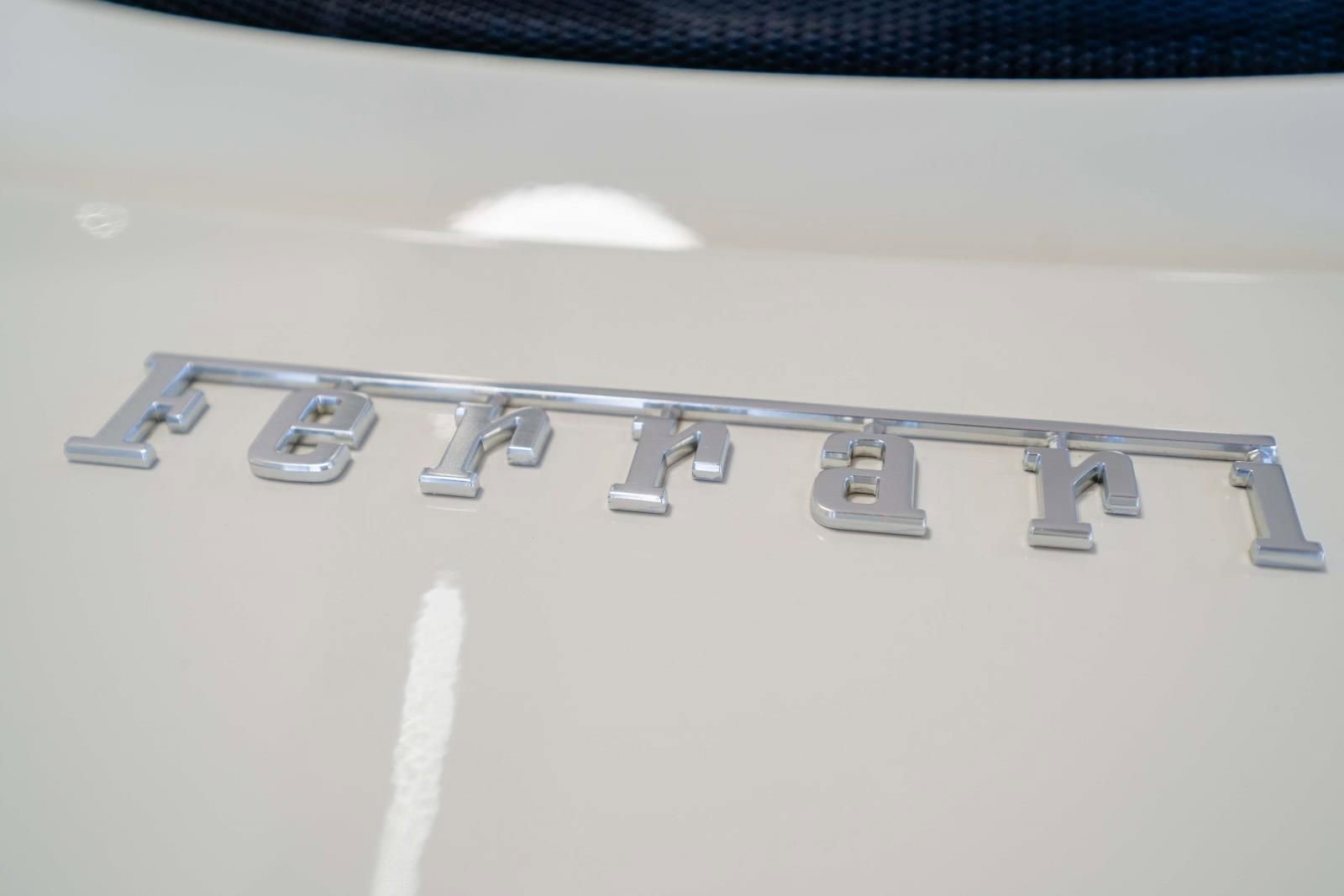 Used 2025 Ferrari 296 GTS image 35