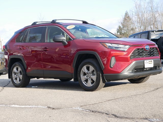 Used 2024 Toyota RAV4 LE image 8
