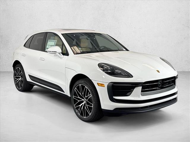 Used 2026 Porsche Macan AWD/4WD image 7