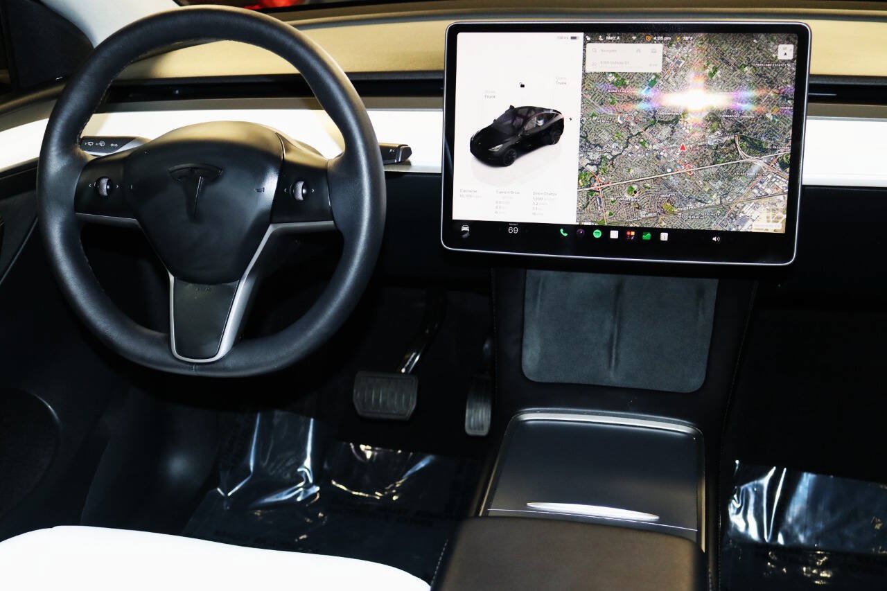 Used 2023 Tesla Model Y Long Range AWD/4WD image 21