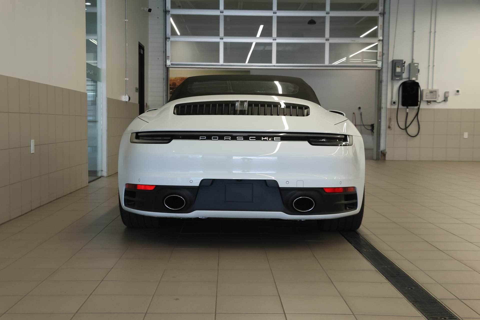 Used 2024 Porsche 911 Carrera S RWD image 7