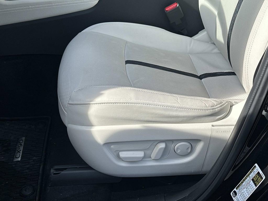 Certified 2025 MAZDA CX-90 3.3 Turbo S w/ Premium Plus image 28