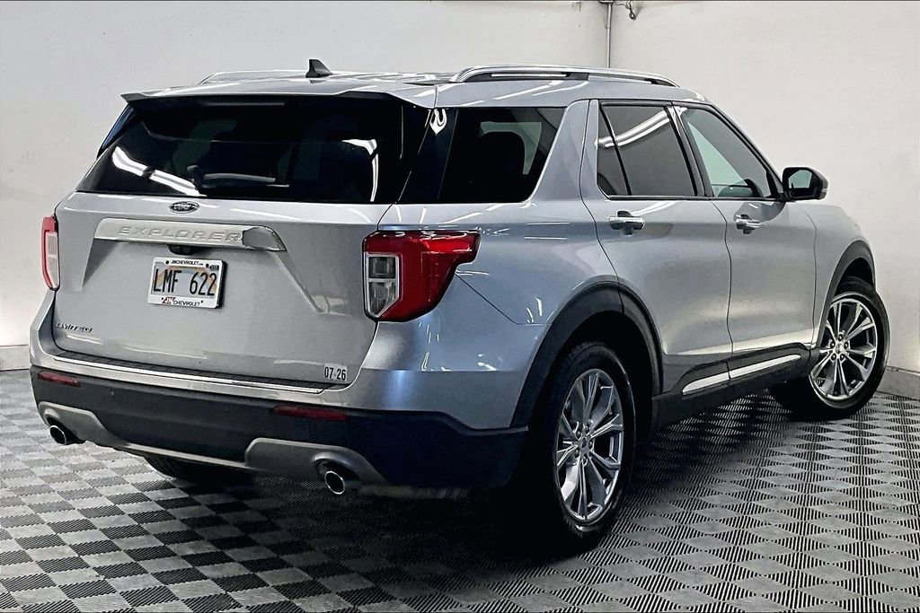 Used 2022 Ford Explorer Limited w/ Equipment Group 301A image 12