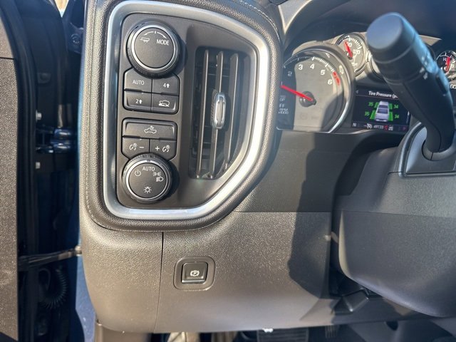 Used 2021 Chevrolet Silverado 1500 LT image 19