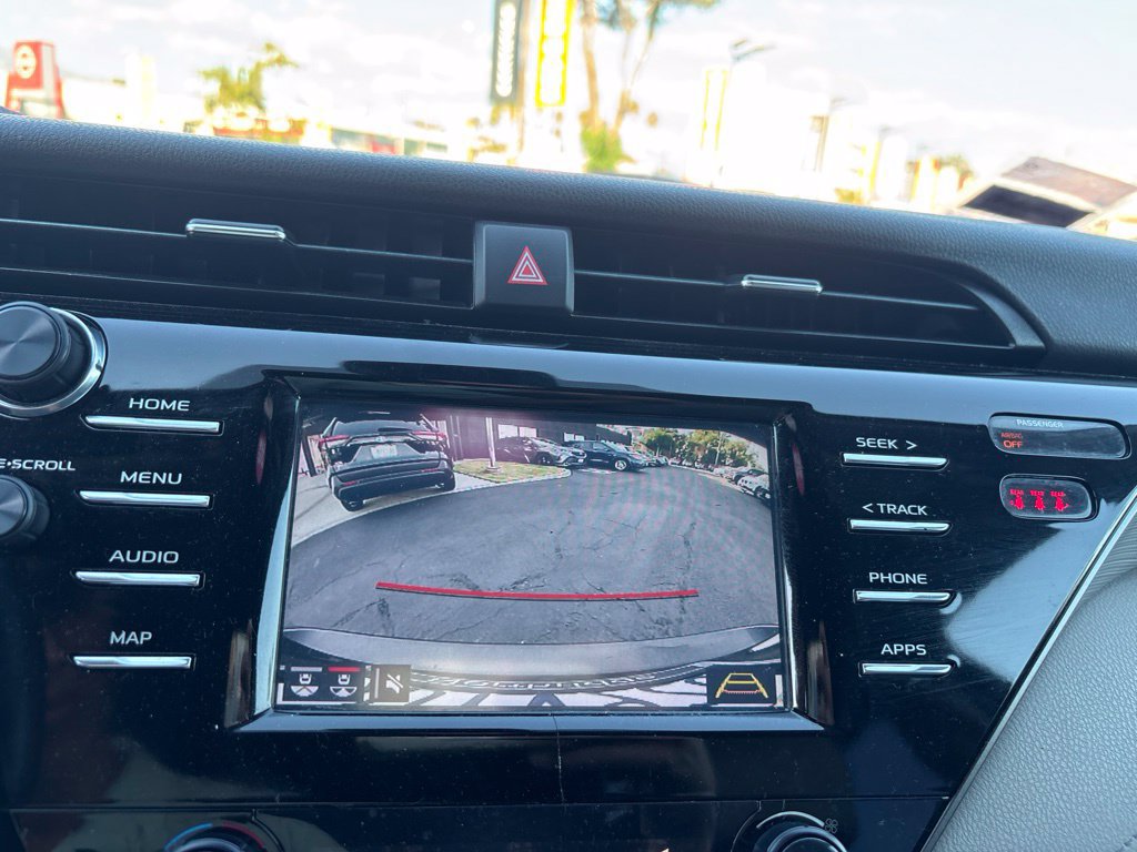 Used 2019 Toyota Camry SE w/ Convenience Package FWD image 22
