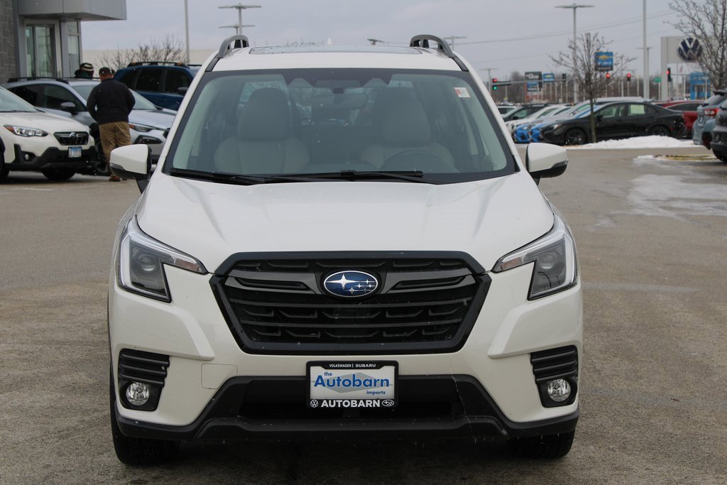 Used 2023 Subaru Forester Limited image 2