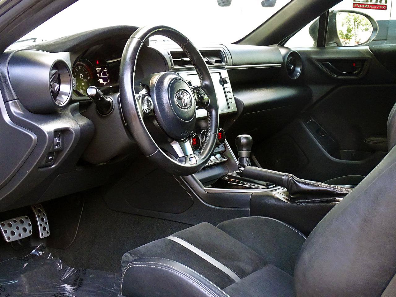 Used 2023 Toyota GR86 Premium RWD image 18