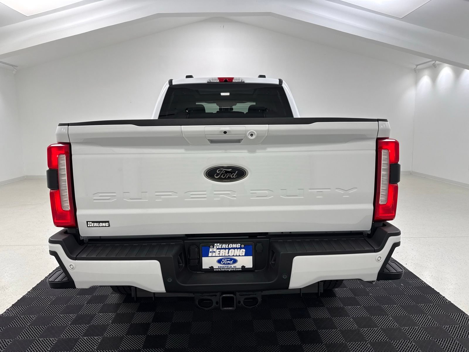 New 2026 Ford F350 XLT w/ XLT Premium Package AWD/4WD image 8