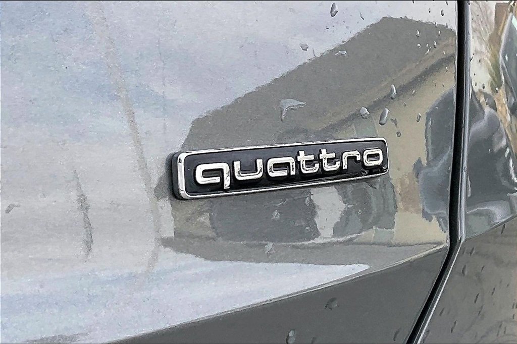 Used 2025 Audi Q3 2.0T Premium image 8