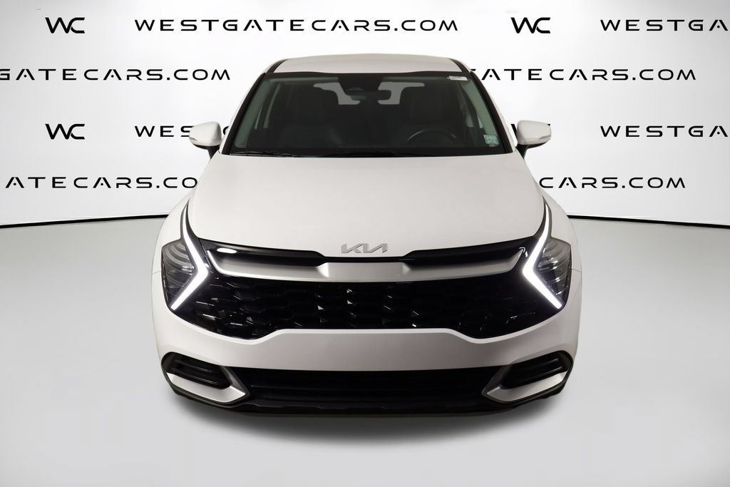 Used 2025 Kia Sportage EX FWD image 2