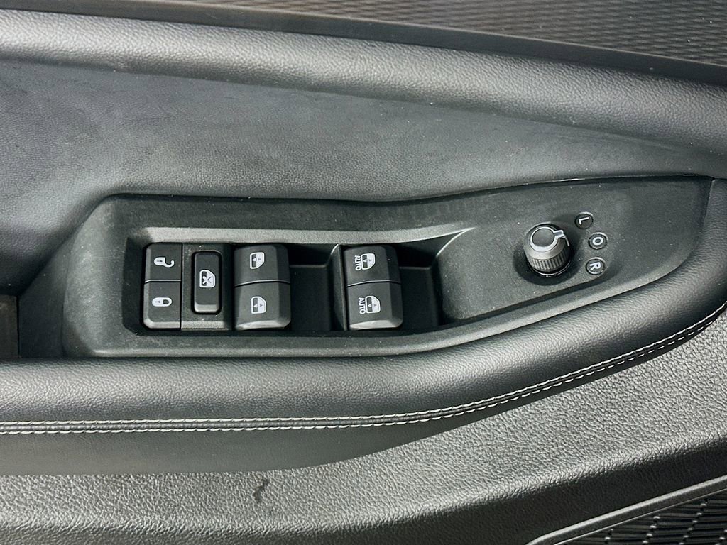 Certified 2024 Jeep Grand Cherokee Altitude image 26