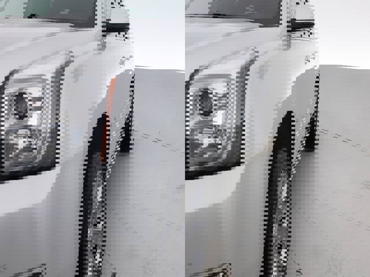 Used 2016 GMC Yukon XL Denali w/ Open Road Package image 12